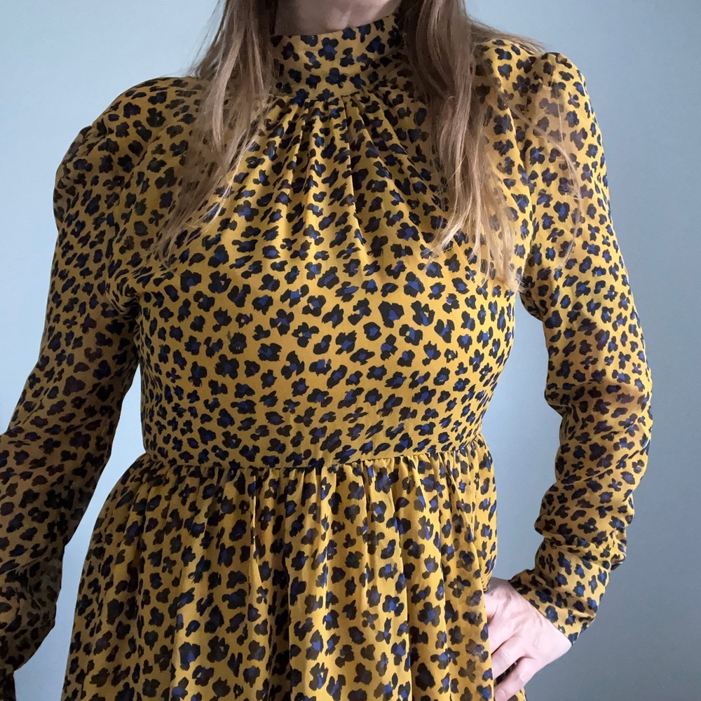Long Sleeved Leopard Print Mini Dress - size 8